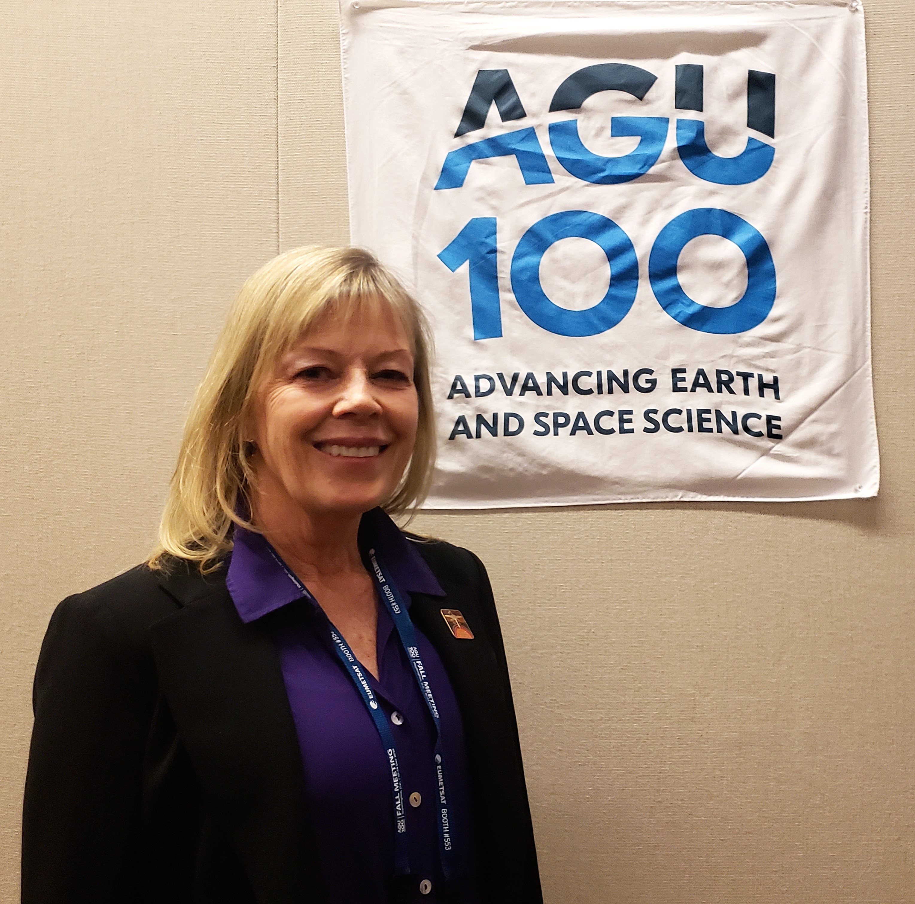 "It never occurred to me to work in science communication" an interview with Laurie Cantillo