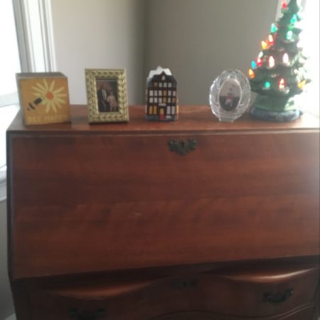 Mom talking about Nan’s desk on Christmas 2018